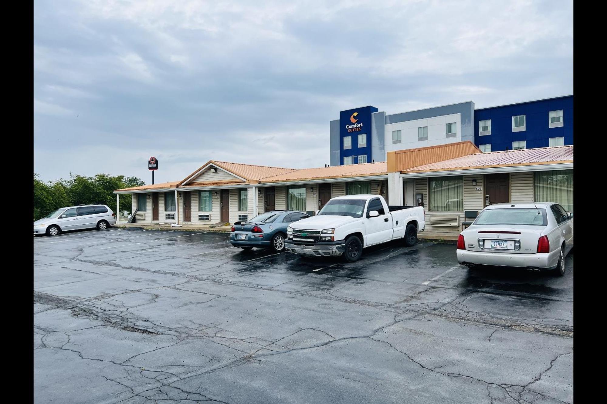 Cozy Garden Inn By Oyo Hwy 40 Richmond Exterior photo
