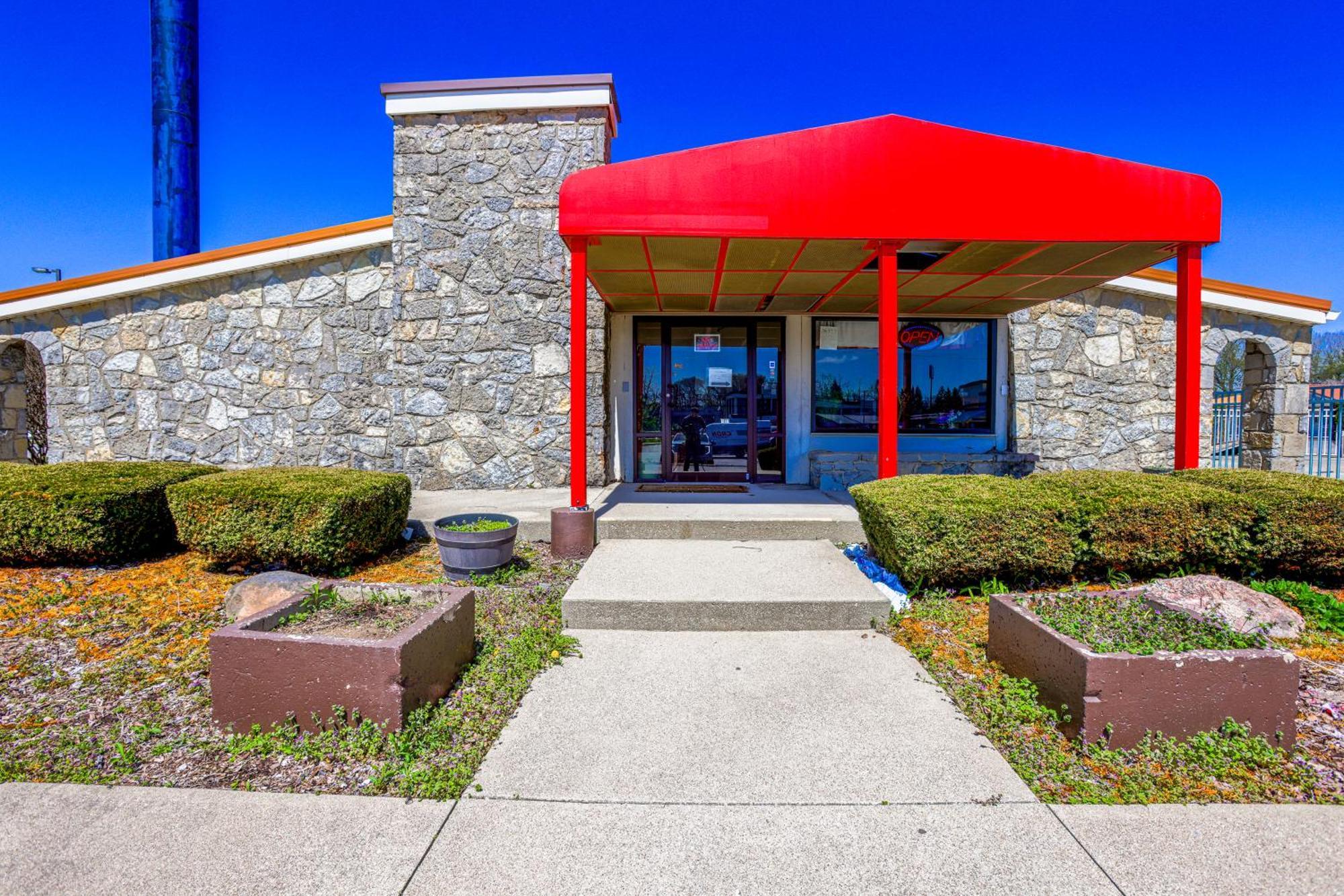 Cozy Garden Inn By Oyo Hwy 40 Richmond Exterior photo