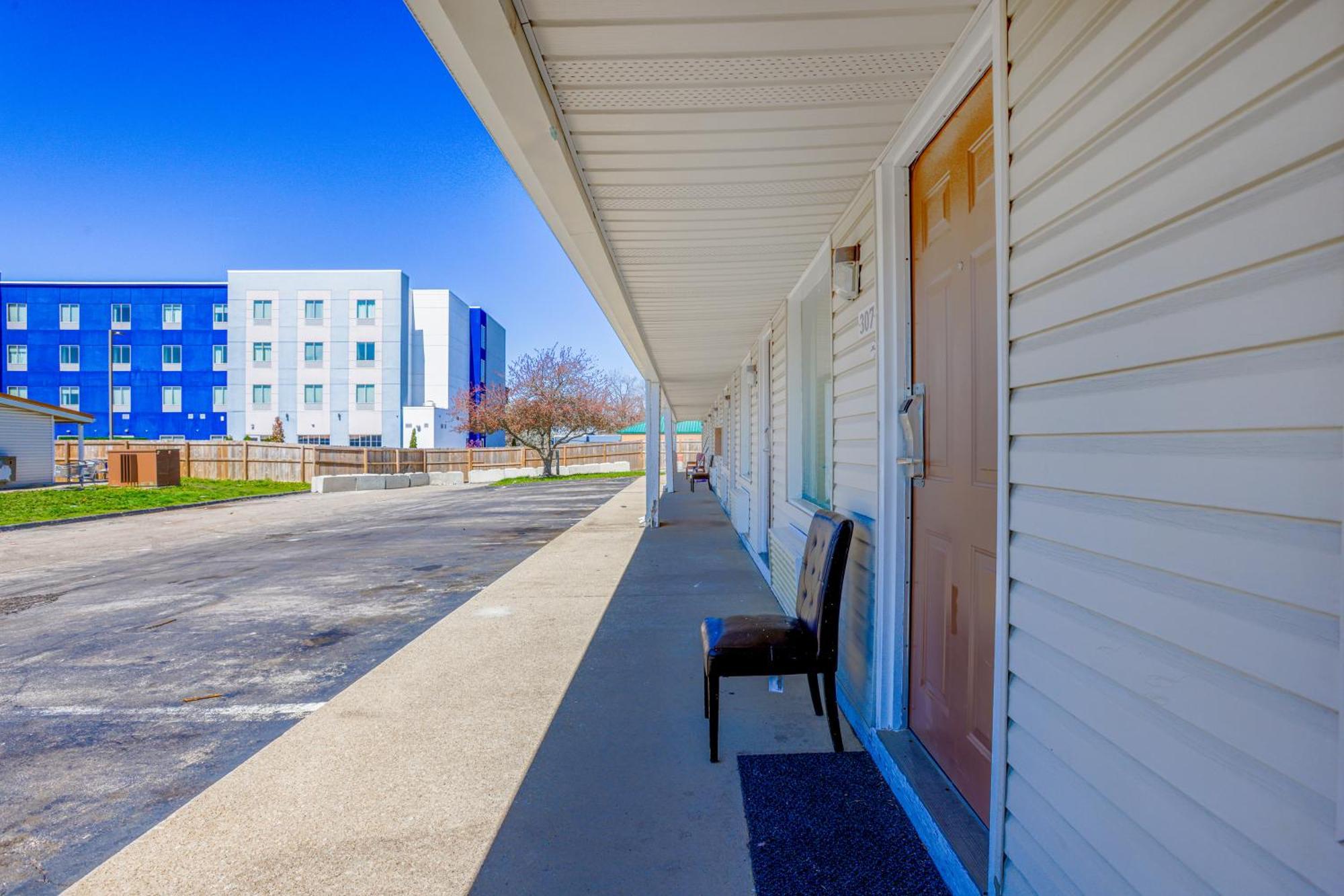 Cozy Garden Inn By Oyo Hwy 40 Richmond Exterior photo